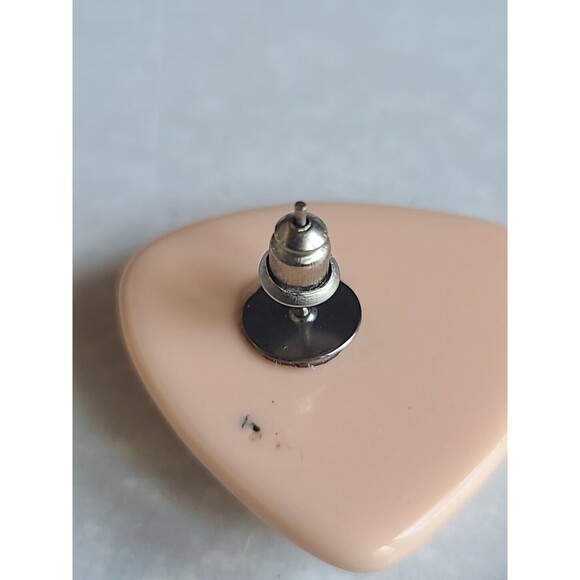 Peach Triangular Plastic Stud Earrings Vintage NOS - Picture 10 of 10